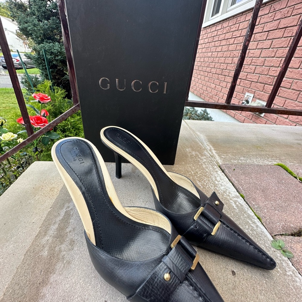 Gucci sandals. Size 8 1/2.